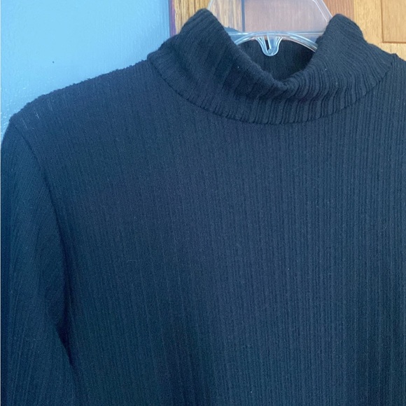 Mock sweater - Picture 3 of 5